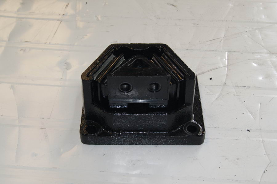 陜汽發(fā)動機懸置軟墊DZ95259590115